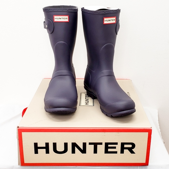Hunter Shoes - NIB Hunter Short Waterproof Rain Boot - Aubergine